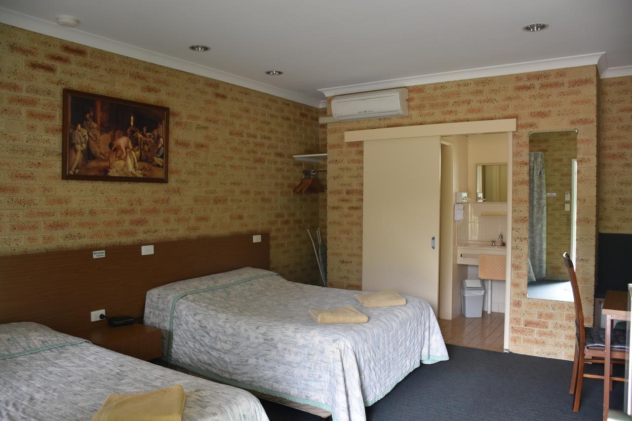 Mount Barker Valley Views Motel & Chalets, Western Australia エクステリア 写真