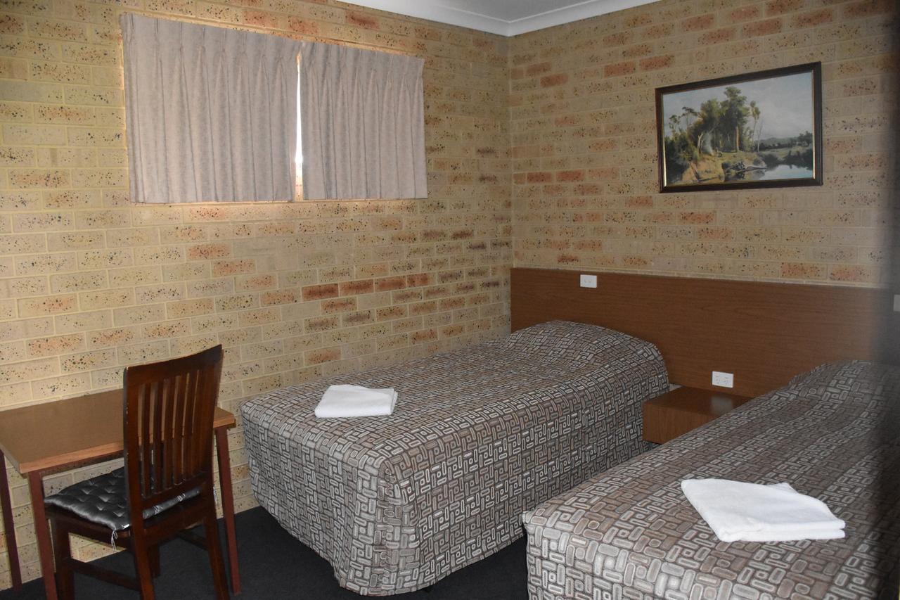 Mount Barker Valley Views Motel & Chalets, Western Australia エクステリア 写真