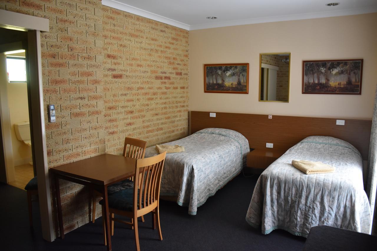 Mount Barker Valley Views Motel & Chalets, Western Australia エクステリア 写真