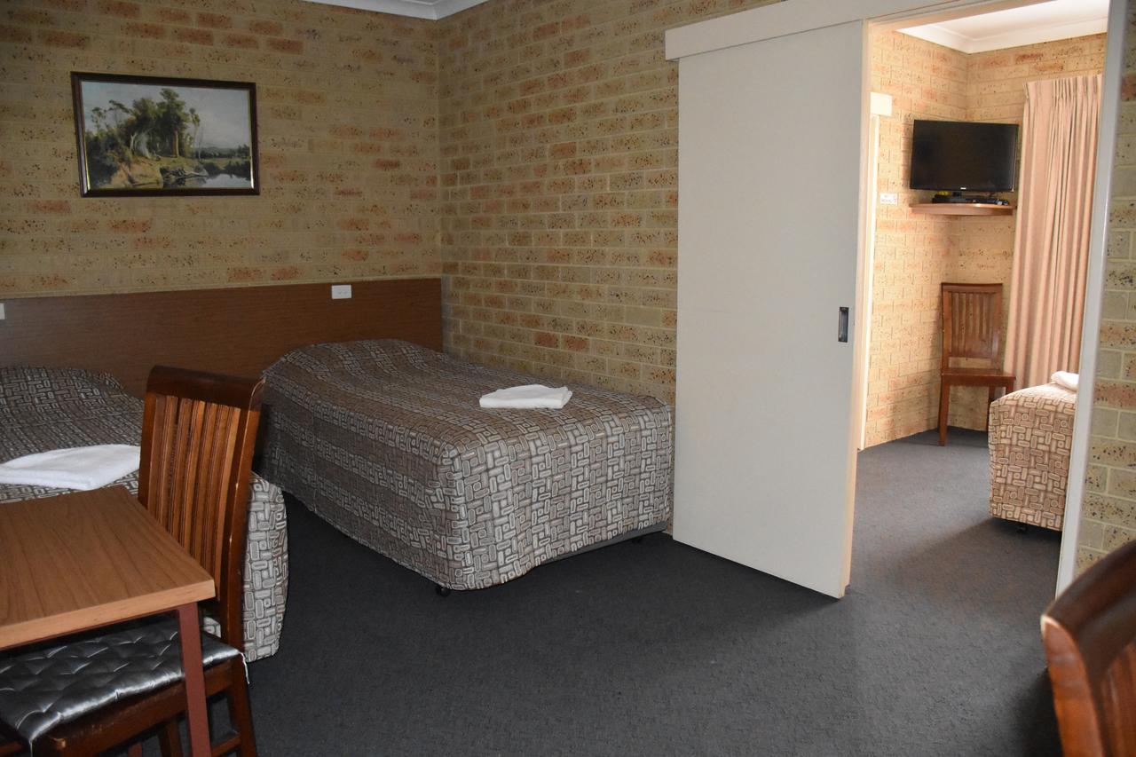 Mount Barker Valley Views Motel & Chalets, Western Australia エクステリア 写真