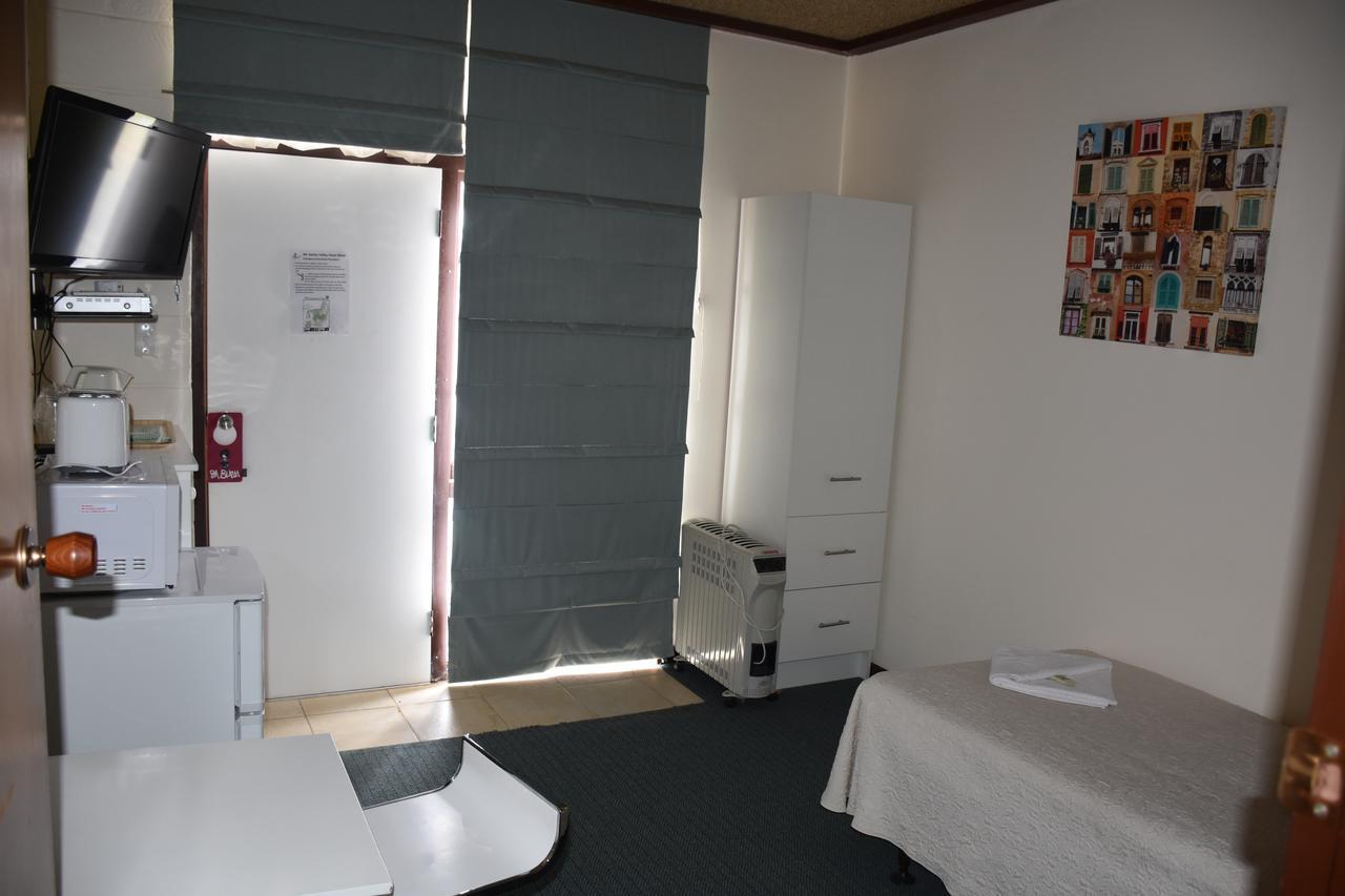 Mount Barker Valley Views Motel & Chalets, Western Australia エクステリア 写真