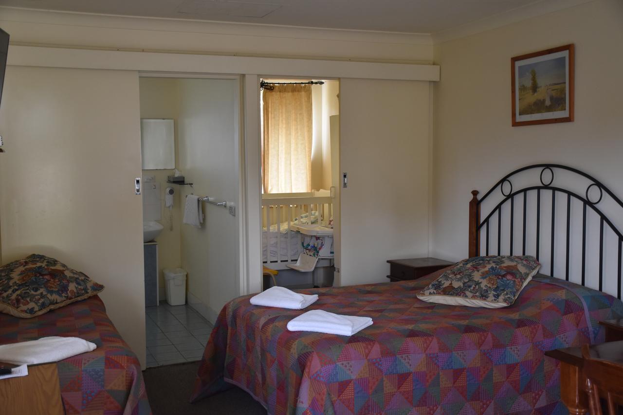 Mount Barker Valley Views Motel & Chalets, Western Australia エクステリア 写真