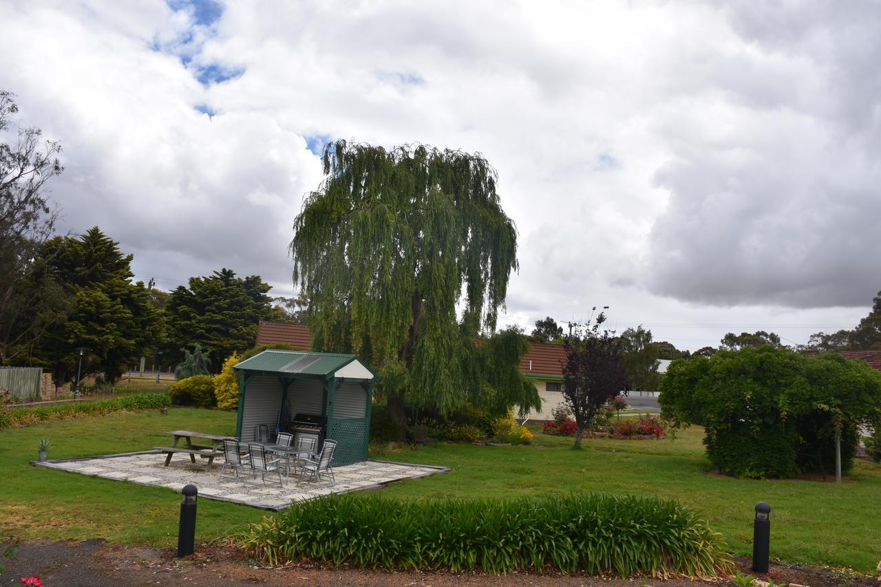 Mount Barker Valley Views Motel & Chalets, Western Australia エクステリア 写真